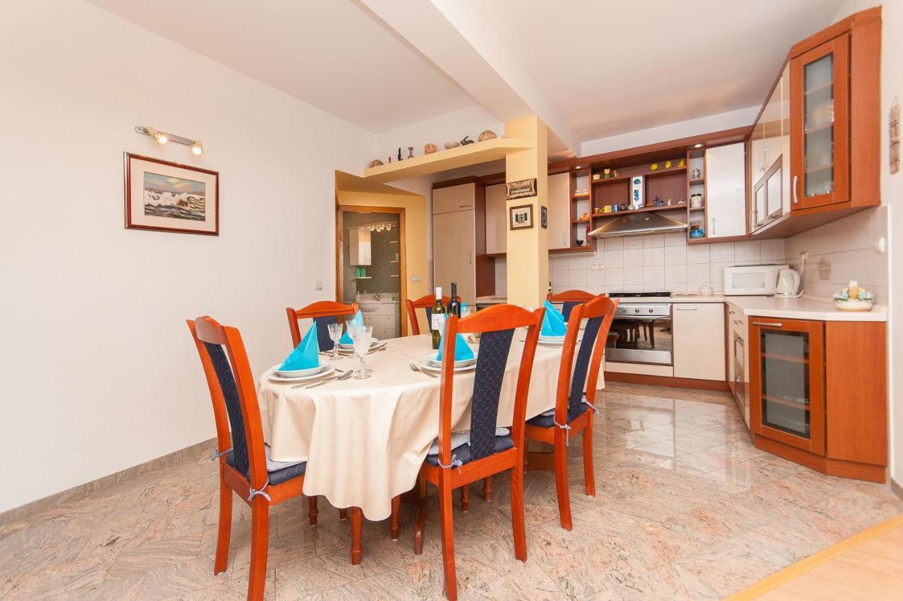 Apartment Brajki Omis Exterior photo