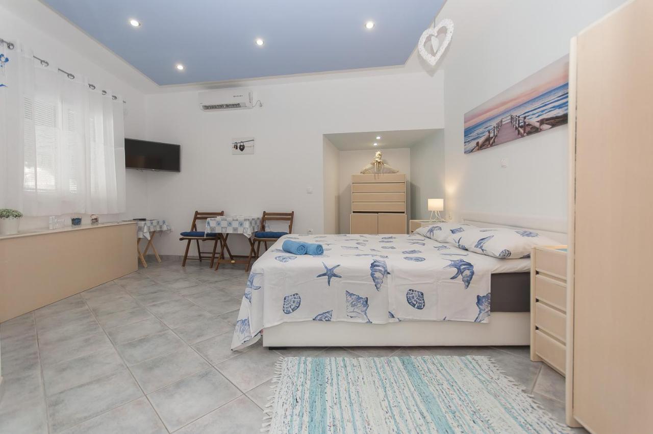 Apartment Brajki Omis Exterior photo