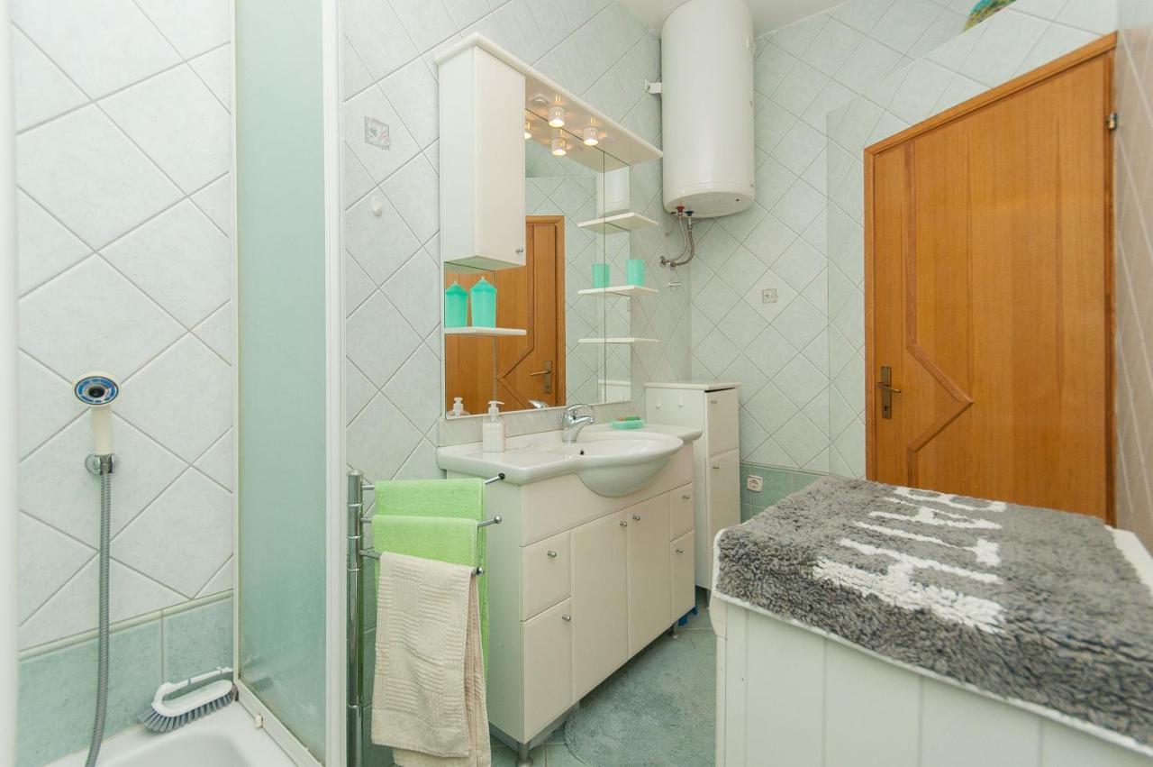 Apartment Brajki Omis Exterior photo